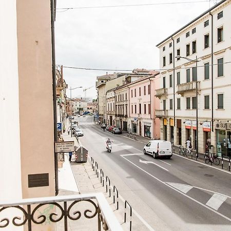 Intero Appartamento Nel Cuore Di Vicenza Exteriör bild