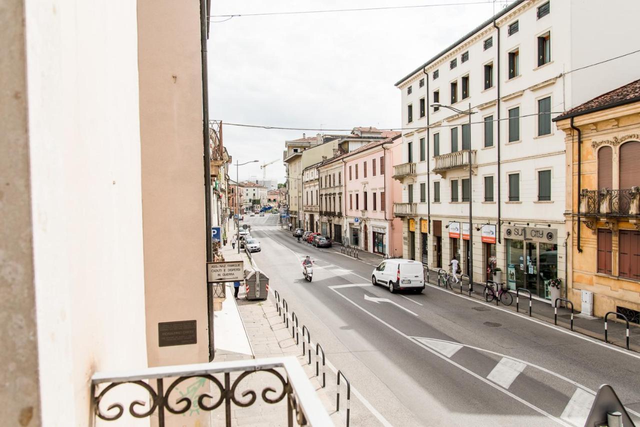 Intero Appartamento Nel Cuore Di Vicenza Exteriör bild